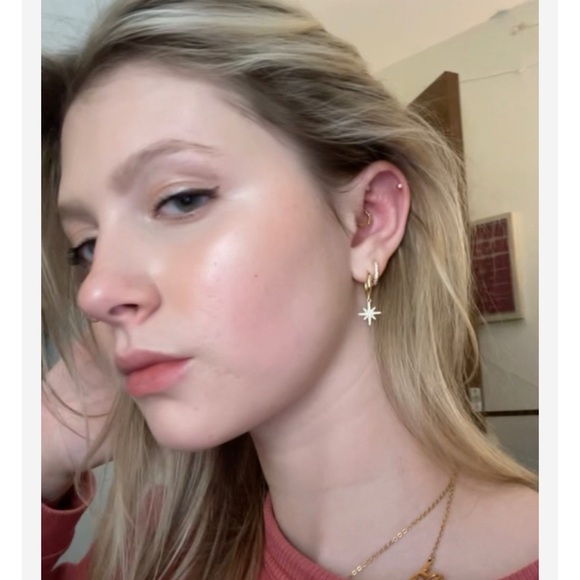 NIB Flesh Beauty Touch Flesh Highlighting Balm in Startle 100 - Picture 3 of 7